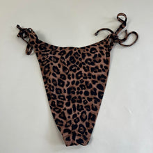 Load image into Gallery viewer, Wild Fable leopard print bikini set
