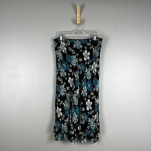 Load image into Gallery viewer, Y2K Madison &amp; Max Floral Skirt
