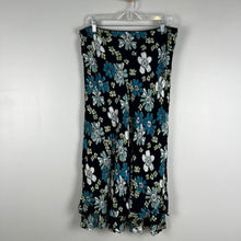 Load image into Gallery viewer, Y2K Madison &amp; Max Floral Skirt

