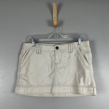 Load image into Gallery viewer, Express cream denim Mini Skirt
