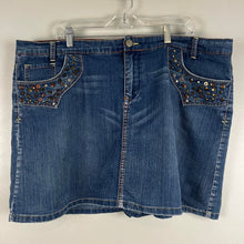Load image into Gallery viewer, Venezia Denim Mini skort
