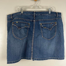 Load image into Gallery viewer, Venezia Denim Mini skort
