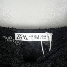 Load image into Gallery viewer, Zara Lace cropped tank top
