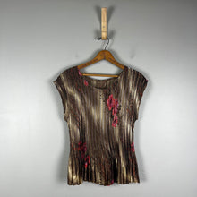 Load image into Gallery viewer, Floral accordion blouse
