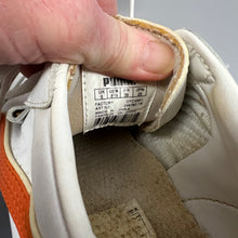 Load image into Gallery viewer, Vintage puma sneakers
