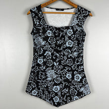 Load image into Gallery viewer, Y2K Dynamite floral tank top
