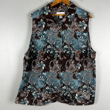 Load image into Gallery viewer, C.J. Banks button up blouse
