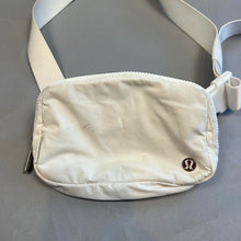 Load image into Gallery viewer, Lululemon belt bag
