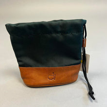 Load image into Gallery viewer, Masters valuables pouch
