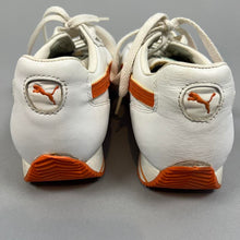 Load image into Gallery viewer, Vintage puma sneakers
