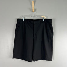 Load image into Gallery viewer, Spyglass men’s golf shorts
