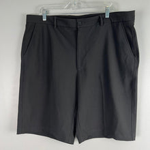 Load image into Gallery viewer, Spyglass men’s golf shorts
