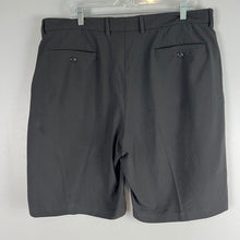 Load image into Gallery viewer, Spyglass men’s golf shorts
