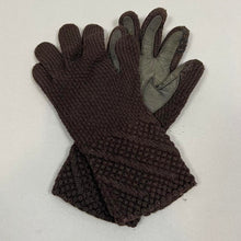 Load image into Gallery viewer, Vintage brown gloves
