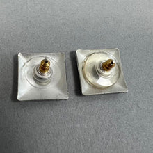 Load image into Gallery viewer, Vintage silver stud earrings

