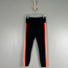 Load image into Gallery viewer, Lou &amp; Grey leggings
