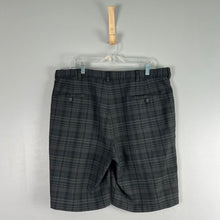 Load image into Gallery viewer, Haggar clothing men’s shorts
