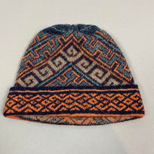 Load image into Gallery viewer, Novica winter hat
