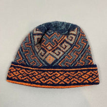 Load image into Gallery viewer, Novica winter hat
