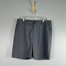Load image into Gallery viewer, Ben hogan men’s shorts
