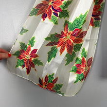 Load image into Gallery viewer, Vintage patterned scarf
