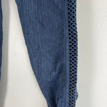 Load image into Gallery viewer, Nikibiki distressed leggings
