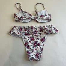 Load image into Gallery viewer, Wild fable floral bikini
