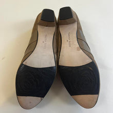 Load image into Gallery viewer, Taryn Rose suede booties
