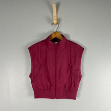 Load image into Gallery viewer, Alo in motion vest
