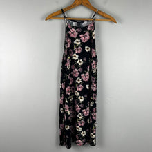 Load image into Gallery viewer, Forever 21 halter dress
