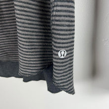 Load image into Gallery viewer, Retro Lululemon open your heart top
