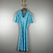 Load image into Gallery viewer, Vintage 70s sears floral dress
