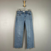 Load image into Gallery viewer, Abercrombie &amp; Fitch the baggy jeans
