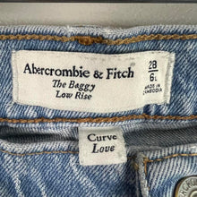 Load image into Gallery viewer, Abercrombie &amp; Fitch the baggy jeans
