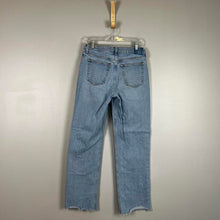 Load image into Gallery viewer, Abercrombie &amp; Fitch the baggy jeans
