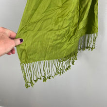 Load image into Gallery viewer, Retro casual scarf
