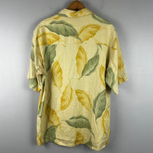 Load image into Gallery viewer, Banana Cabana Hawaiian men’s top
