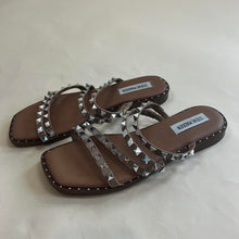 Load image into Gallery viewer, Steve Madden Skyler sandals
