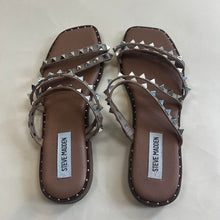Load image into Gallery viewer, Steve Madden Skyler sandals
