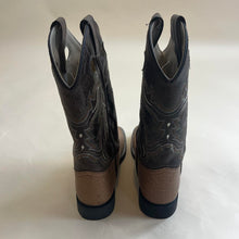Load image into Gallery viewer, Unbranded leather cowboy boots
