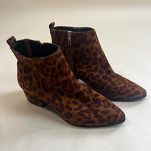 Load image into Gallery viewer, A new day. leopard print ankle boots
