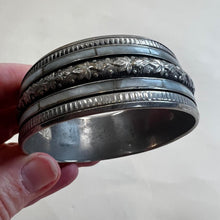 Load image into Gallery viewer, Vintage costume Mother of Pearl Bangle
