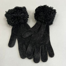 Load image into Gallery viewer, Y2K fuzzy cuff gloves
