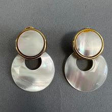 Load image into Gallery viewer, Vintage dangly earrings
