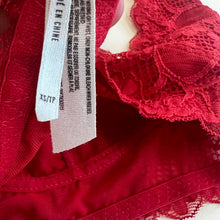 Load image into Gallery viewer, Free People intimately bralette
