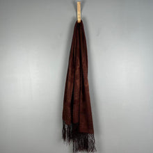 Load image into Gallery viewer, Vintage patterned scarf
