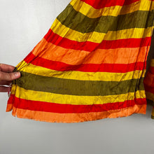 Load image into Gallery viewer, Vintage striped scarf
