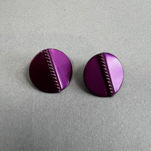 Load image into Gallery viewer, Vintage metal stud earrings
