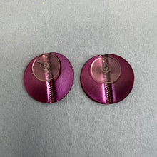 Load image into Gallery viewer, Vintage metal stud earrings
