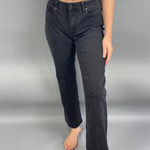 Load image into Gallery viewer, Levi’s classic bootcut jeans
